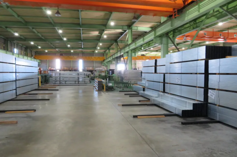 株式会社KMC 大阪工場 屋内風景